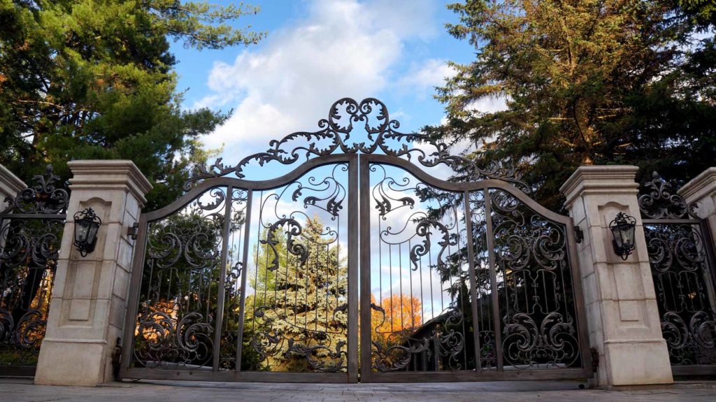 Bespoke cast aluminum and forged iron palace gate 